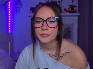 Live webcam model marinalovesyou on Soda Cams