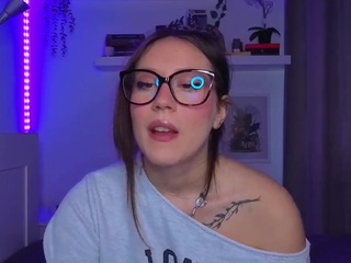 Live webcam model marinalovesyou on Soda Cams