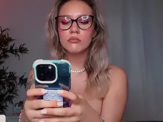 Your local hottie's Live Sex Cam Show