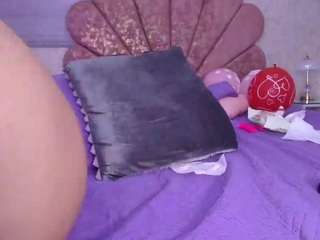 gaby-leonnn Live Webcam on CamSoda