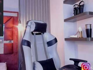 katadelafontaine Live Webcam on CamSoda