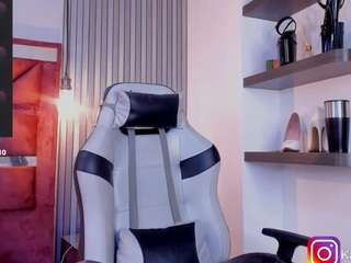 katadelafontaine Live Webcam on CamSoda