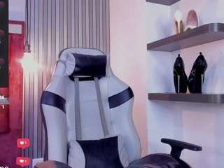 katadelafontaine Live Webcam on CamSoda