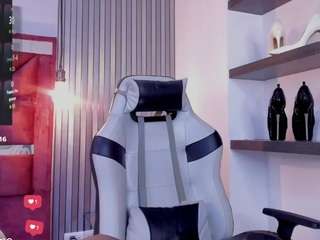 katadelafontaine Live Webcam on CamSoda