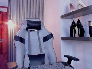 katadelafontaine Live Webcam on CamSoda