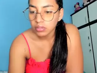 nahomy-hot69's Live Sex Cam Show