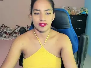 nahomy-hot69's Live Sex Cam Show