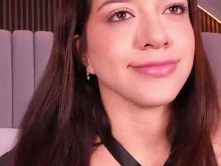 Live webcam model emperatrizreyes on Soda Cams