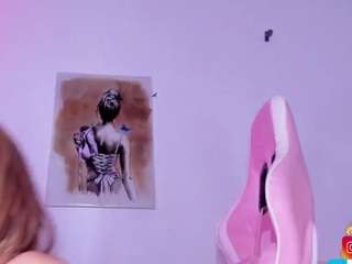 nicoleblake Solo live webcam