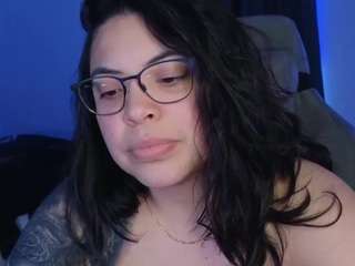 drizzypeach602 webcam model