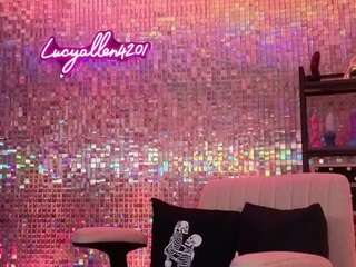 lucyallen4201 webcam