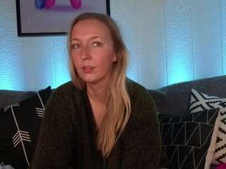 Try CamSoda's Lucyallen4201 lucyallen4201 from CamSoda