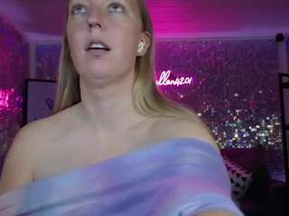 lucyallen4201 Live Webcam on CamSoda