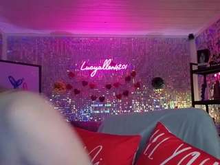 Live webcam model lucyallen4201 on Soda Cams