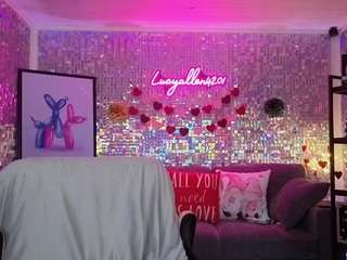 lucyallen4201 Live Webcam on CamSoda