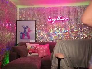 Live webcam model lucyallen4201 on Soda Cams