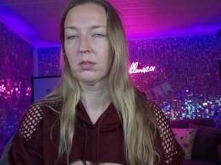 lucyallen4201's CamSoda show and profile