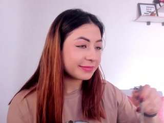 honeya72 Live Webcam on CamSoda