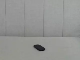 TheOnlyOlivia's Live Sex Cam Show