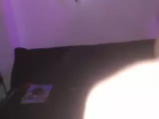 skymakesmewet's Live Sex Cam Show