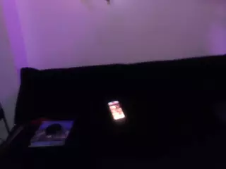 skymakesmewet's Live Sex Cam Show