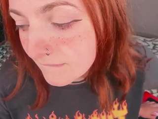 alice-cuteperv webcam model