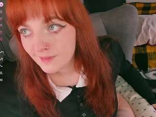 alice-cuteperv webcam