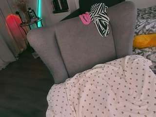 alice-cuteperv webcam