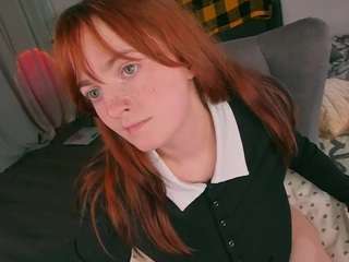 alice-cuteperv Live Webcam on CamSoda