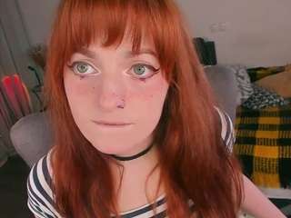 alice-cuteperv Live Webcam on CamSoda