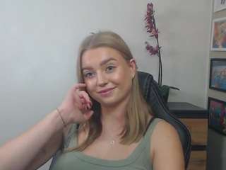 ericalust Live Webcam on CamSoda