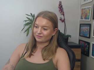 EricaLUST live webcam on Soda Cams