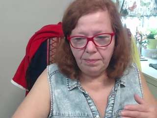 flirtyadele webcam model