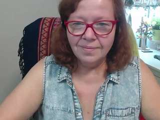 flirtyadele webcam model