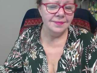 flirtyadele webcam