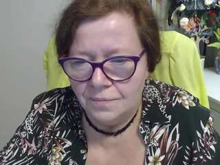 flirtyadele webcam model