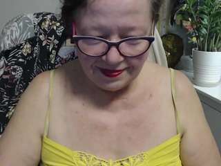 flirtyadele Live Webcam on CamSoda