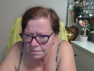 le modèle flirtyadele est en webcam porno dans un show sur le site camsoda, il possède les tags suivants: ass,asshole,voyeur,thong,spank,pussy,middle aged,mature,lingerie,granny,flashing,fingers,fetish,feet,dildo,cum,blue eyes,blowjob,black hair,bikini