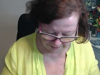 flirtyadele webcam model