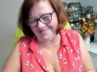flirtyADELE live cam