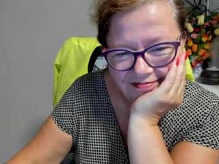 le modèle flirtyadele est en webcam porno dans un show sur le site camsoda, il possède les tags suivants: ass,asshole,voyeur,thong,spank,pussy,middle aged,mature,lingerie,granny,flashing,fingers,fetish,feet,dildo,cum,blue eyes,blowjob,black hair,bikini