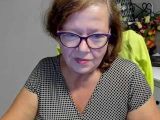 le modèle flirtyadele est en webcam porno dans un show sur le site camsoda, il possède les tags suivants: ass,asshole,voyeur,thong,spank,pussy,middle aged,mature,lingerie,granny,flashing,fingers,fetish,feet,dildo,cum,blue eyes,blowjob,black hair,bikini