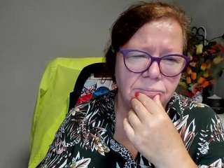 Flirtyadele's live stream