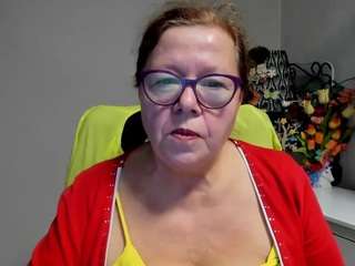 flirtyADELE live cam preview