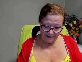 flirtyADELE live cam preview