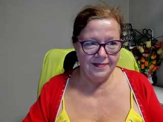 flirtyADELE live cam preview