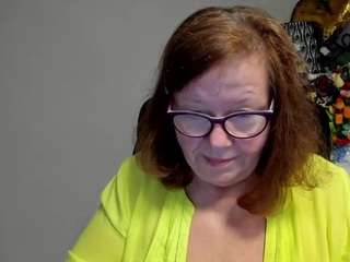 flirtyADELE live cam preview