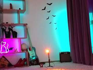 inchcaser's CamSoda show and profile