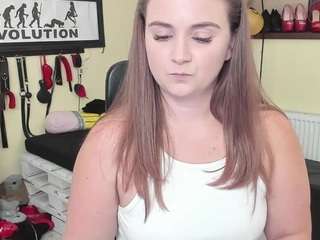 lisadreamx's Cam show and profile
