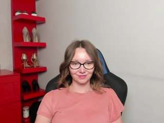 zoexox Webcam Model Profile
